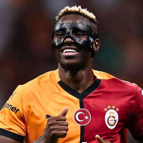 Cimbom - 🇸🇦 Osimhen, Al Hilal'in 3 yıl için önerdiği 135 milyon Euro