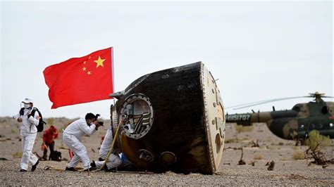 Tiga Astronot Tiongkok Kembali Ke Bumi Pesawat Antariksa Shenzhou 15