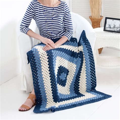 Free Beginner Red Heart Granny Blues Lapghan Crochet Pattern