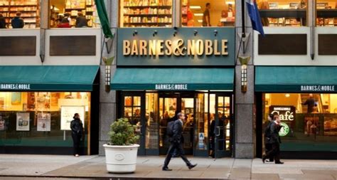 Barnes Noble Opening Stores In Leading Big Real Estate Wave