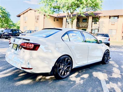 Volkswagen Jetta With X Niche Staccato And R