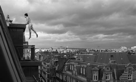 Photographer Captures Stunning Images Of Naked Free Runner In London NSFW