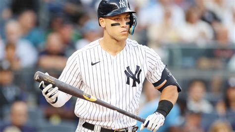 MLB rumors: Yankees have made offers to Aaron Judge - CBSSports.com