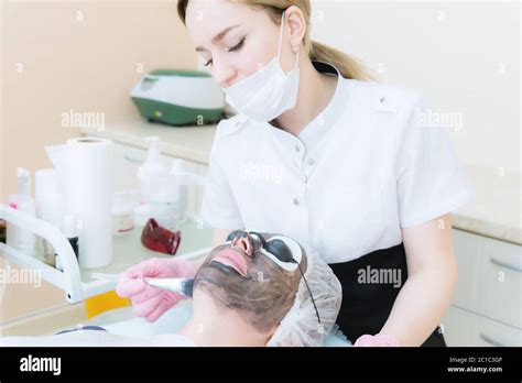 Terapia de carbono fotografías e imágenes de alta resolución Alamy