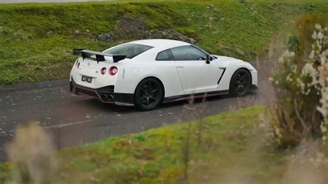 Nissan Gt R Nismo 2018 New Car Review Drive