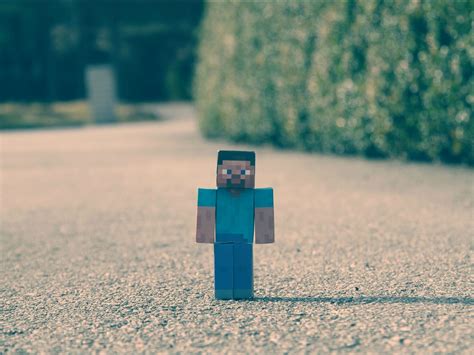 Steve In Action Hd Minecraft Wallpaper