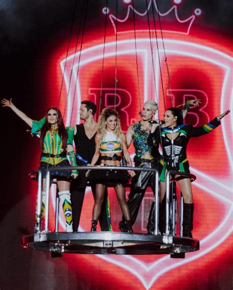 Soy Rebelde Tour Rbd Homenageia Mar Lia Mendon A E Grava Document Rio