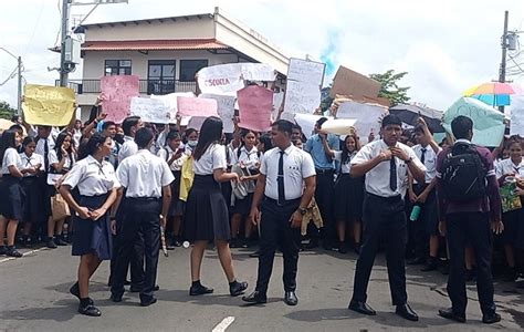 Protestan Estudiantes Del Colegio Pedro Pablo S Nchez Panam Am Rica