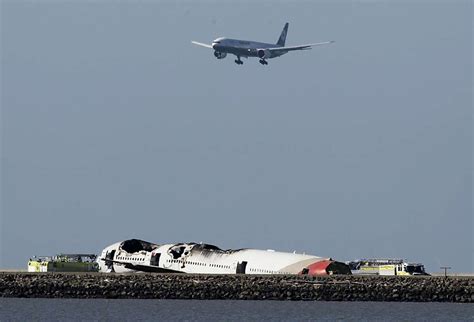 Sf Jetliner Crash Kills 2 Seriously Injures 49