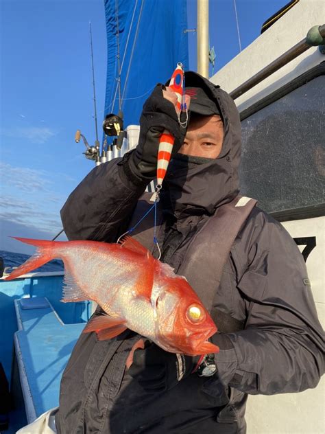 411 新島キンメ釣行 1113 アカムツ釣行会 釣行会 新商品や釣行会の活動をご紹介するブログ スロージギングタックル