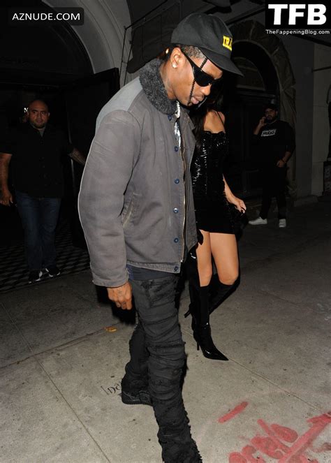 Kylie Jenner Sexy Seen Flaunting Her Hot Legs Wearing A Short Dress With Travis Scott In West