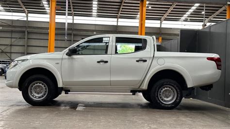 Used White Mitsubishi Triton Glx Utility Dual Cab For Sale In