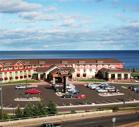 Duluth MN Hotels - Lake Superior Lodging | Canal Park Lodge