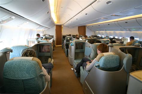 Upgraded to Etihad Airways Pearl Business Class | The Luxe Insider