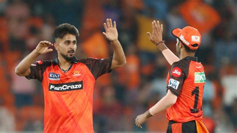 Umran Malik Not Handled Well By Srh Former India Star Pacer Criticises