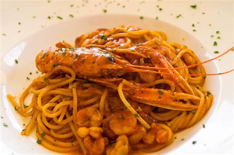 Spaghetti Alla Busara La Ricetta Originale Veneziana A Base Di Scampi