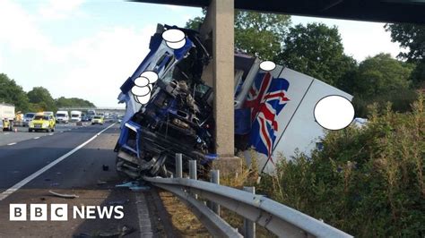 M6 Closed In Lancashire As Lorry Crashes Into Bridge Bbc News