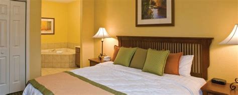 Jacuzzi Suites in Gatlinburg Tn - Water Park Hotels Pigeon Forge