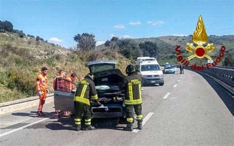 Auto Contro Camion Sulla 131 DCN Ferita Una Donna