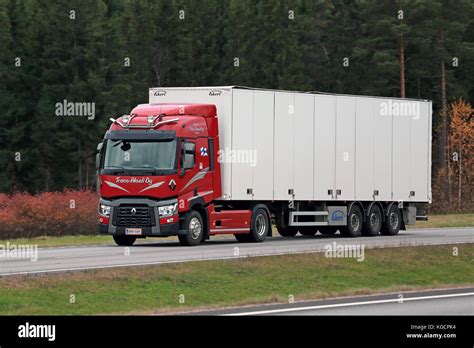 Paimio Finland October Red Renault Trucks T Semi Moves