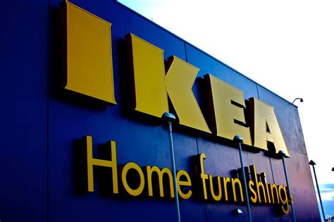 Rynek mebli IKEA zamyka fabrykę w USA i przenosi produkcję do Europy