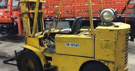 38 0545 1980 Allis Chalmers ACP60B Forklift Offsite Niles Mi 49120