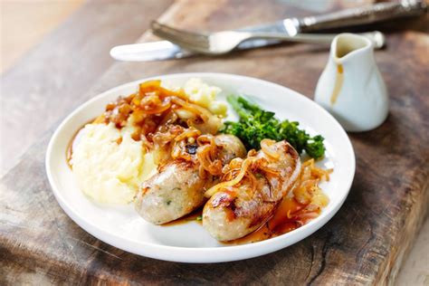 Bangers and Mash with Onion Gravy - LoveUK