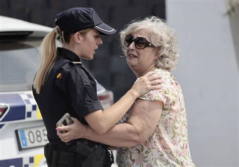 Sucesos En Alzira Valencia Un Policía Jubilado Mata A Su Mujer Y Se