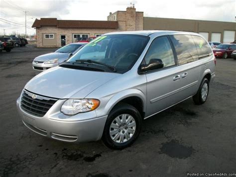 2007 Chrysler Town Country LX For Sale In Lockport New York