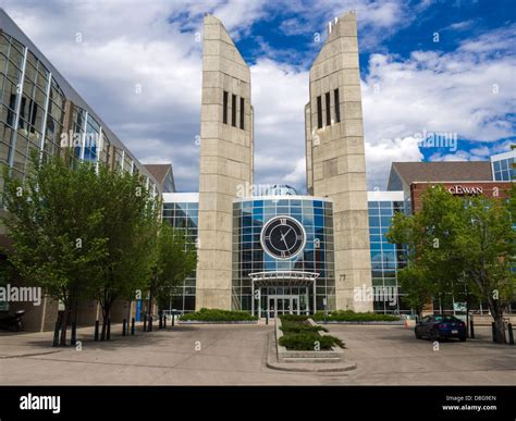 Macewan University Hi Res Stock Photography And Images Alamy