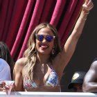 Jennifer Lopez Den Cesur Mayolu Poz