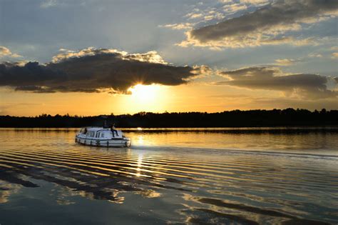 A Boating Guide To Barton Turf And Barton Broad Broadsnet