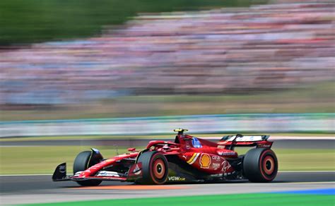 Sainz Marca El Mejor Tiempo En Los Primeros Entrenamientos Del Gp