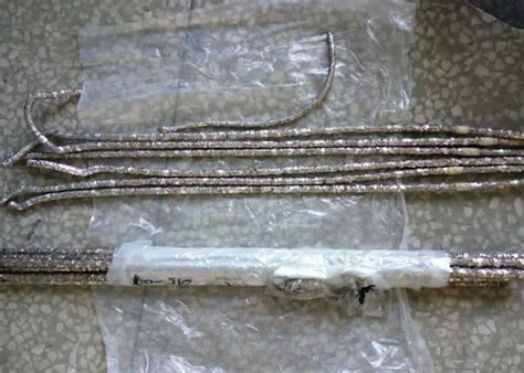 High Purity Crystal Zirkonium Metal Rod Terbuat Dari Metode Pemurnian