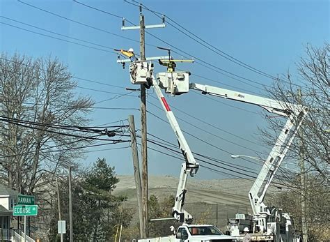 Overhead crews install upgrades at major Romulus intersection