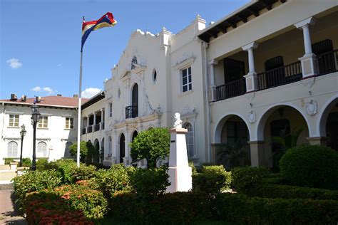 Historia de la UNAN - LogosNicas.com