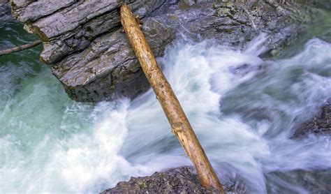 15 Most Dangerous Bridges In The World