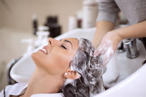 Precisa Lavar O Cabelo Para Pintar - Deve-se lavar o cabelo antes de pintar? | Dicas & Tricas