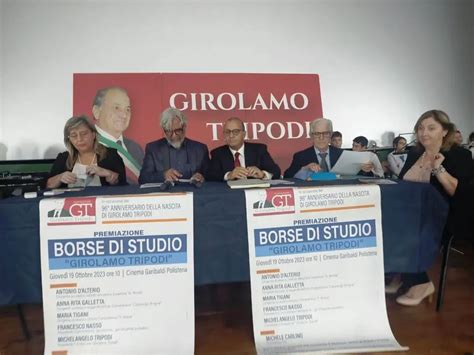 Polistena Premiati I Vincitori Delle Borse Di Studio Girolamo Tripodi