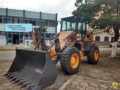 Pa carregadeira Case W20 usado à venda