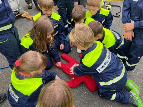 Kinderfeuerwehr Im Einsatz Freiwillige Feuerwehr Nauheim