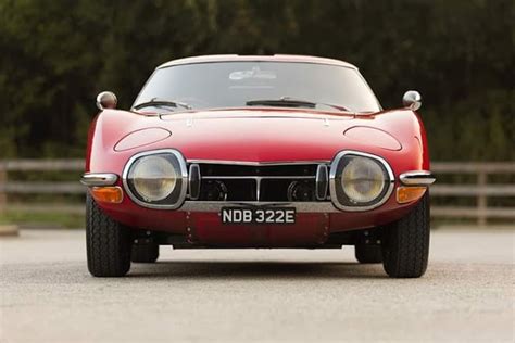 First Japanese Super Car- Toyota 2000GT Gorgeous Looking Car Of The ...