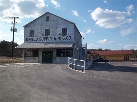 Cotton Gin 1 Cedar Valley Texas While Driving Down To Dr Flickr