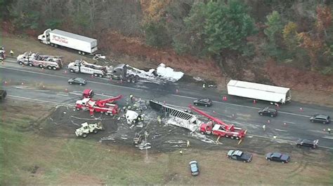 ‘it Looked Horrible 3 Injured In Fiery Tractor Trailer Crash On I 495