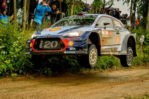 Rally De Polonia 2017 Neuville Gana Y Aprieta El Campeonato SoyMotor