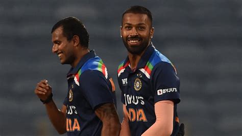 Watch Relieved Hardik Pandya Thanks Shikhar Dhawan For Ben Stokes Catch After Dropping Sitter