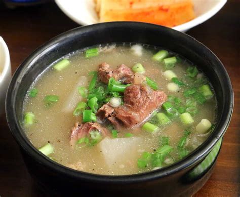 Korean Food Photo Seolleongtang Ox Bone Soup On