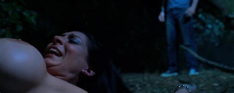 Dani Thompson Nude Pics Page 1