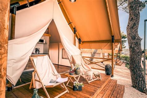 Cuci Mata Dan Pikiran Dengan Wisata Glamping Di Malang Kemping Mewah