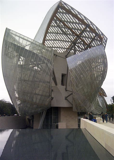 La Fondation Louis Vuitton Chez Vous Iucn Water